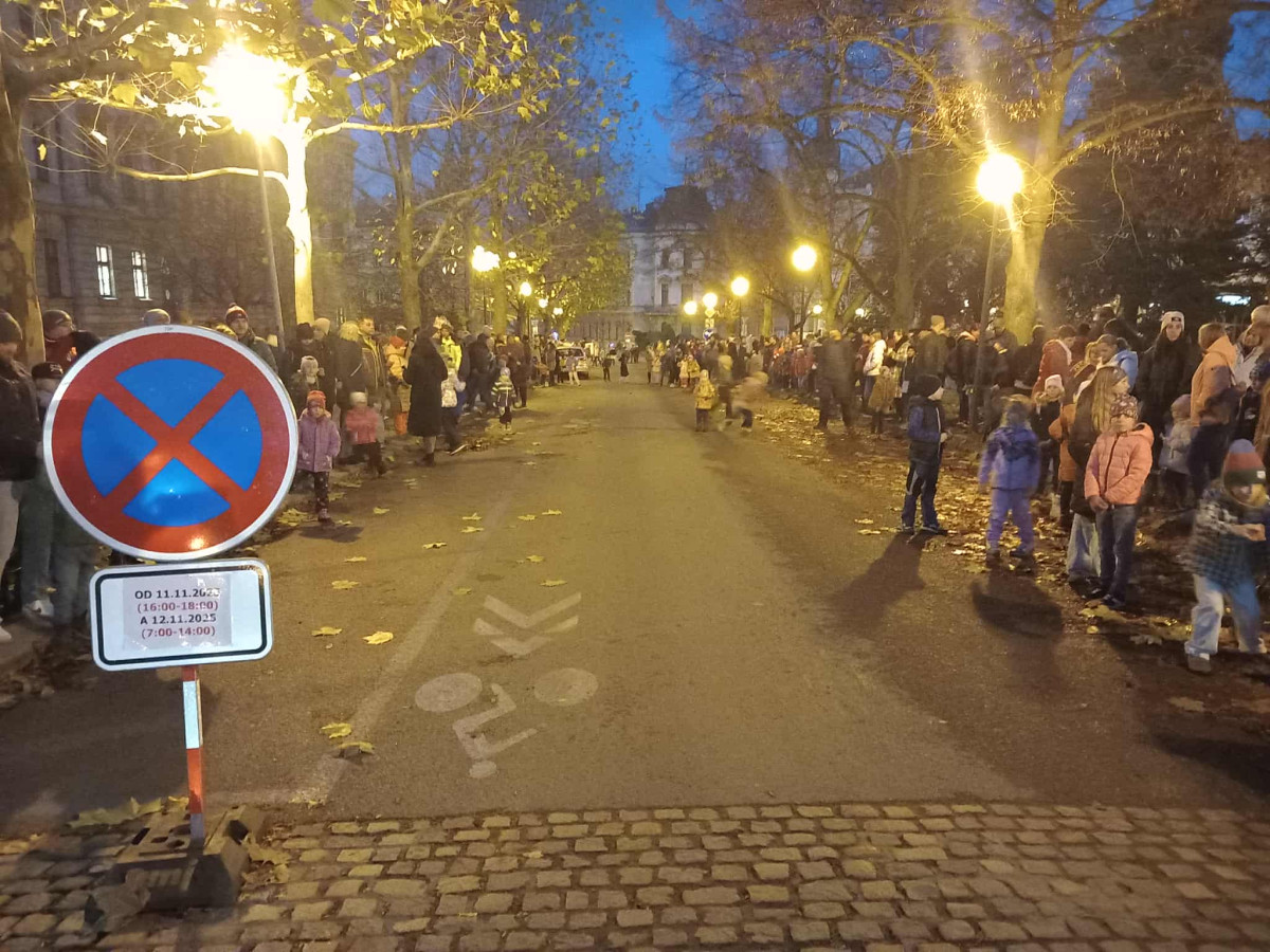 FOTO: Sledujeme příjezd svatého Martina do Jihlavy. Přilákal tisíce lidí