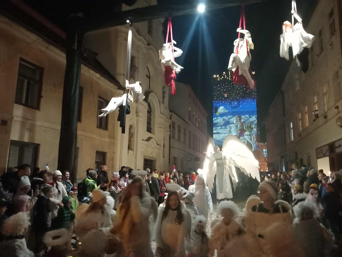 FOTO: Sledujeme příjezd svatého Martina do Jihlavy. Přilákal tisíce lidí