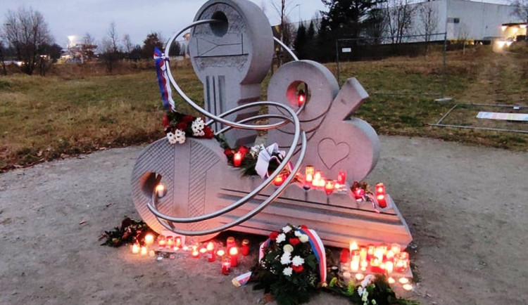 Čaj o třetí - setkání u klíčů. Lidé v Jihlavě zavzpomínají na sametovou revoluci