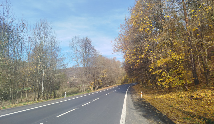 Obyvatelé Blanenska se mohou těšit na čtveřici čerstvých silničních staveb. Jejich realizace vyšla na více než 140 milionů korun