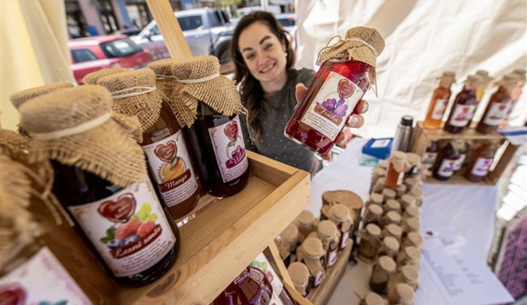 Víkendové tipy: V Jihlavě bude svatební veletrh i pekelná show, začínají trhy