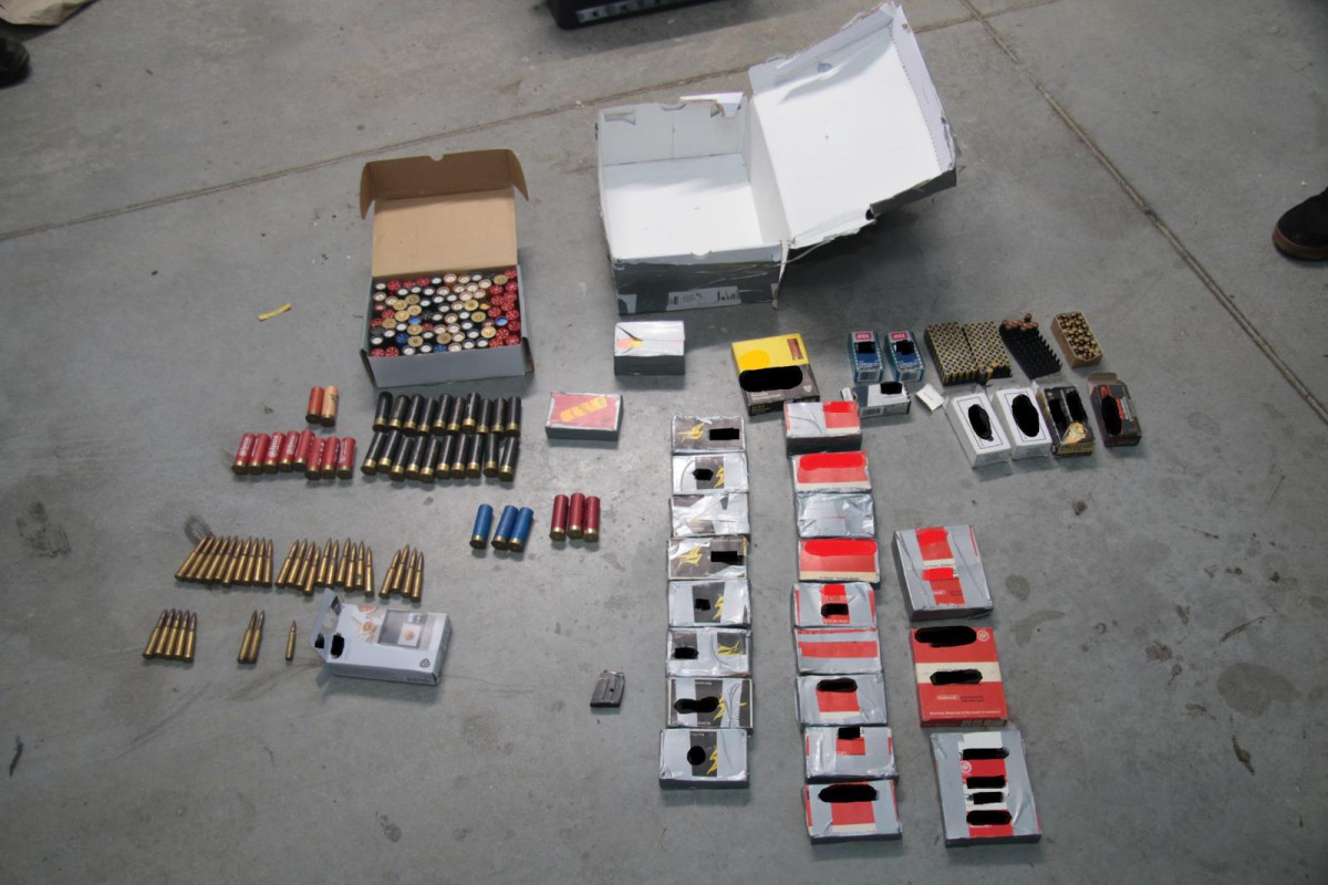 Kriminalisté rozkryli drogový gang. Zadrželi sedm lidí