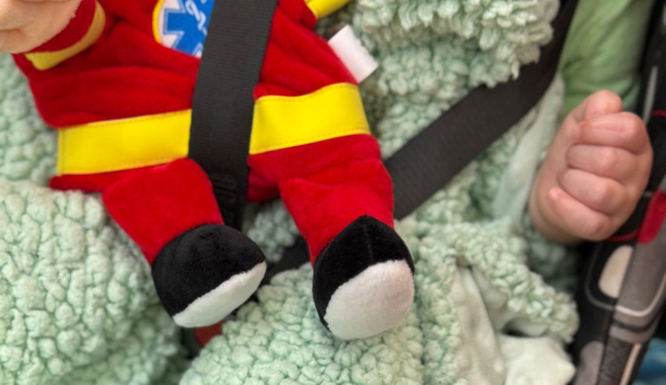 Záchranáři zasahovali u šesti dětí s popáleninami od horké kávy nebo čaje