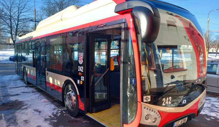 FOTO: Dopravní podnik pokračuje v modernizaci, chystá se možnost platby kartou
