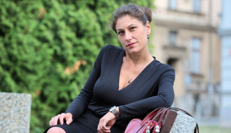 Ministryně Eva Decroix nebude kandidovat do vedení ODS, dá přesnost dětem a sobě