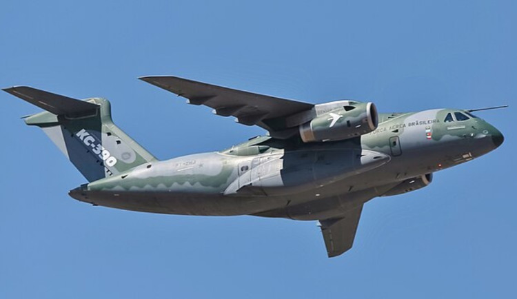 Polsko nakukuje do světa vojenských transportních letounů a zvyšuje své ambice