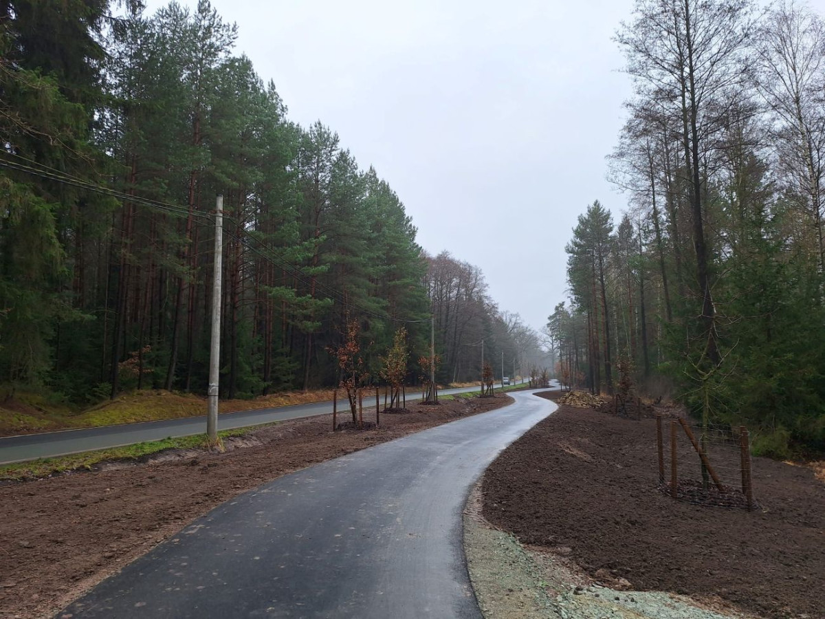 Cyklisté a bruslaři se už nemusí u hradecké Zděné boudy bát o život