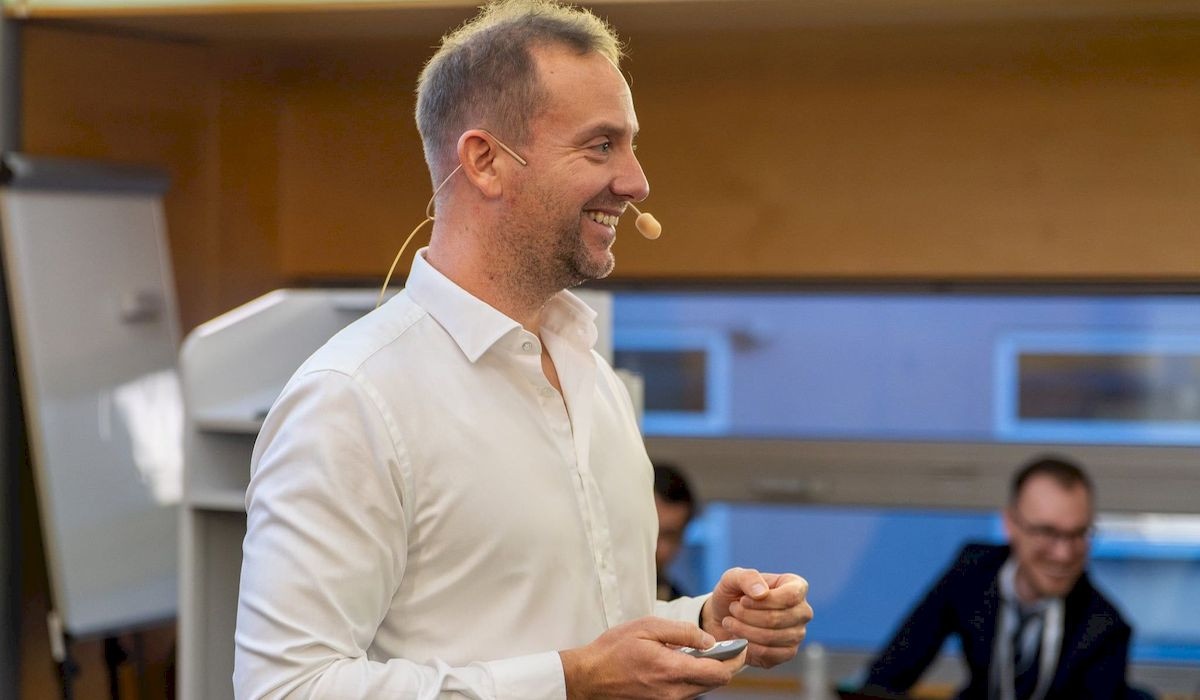 CEO agentury KEY ADVANTAGE: AI je skvělý pomocník. Ale volant musí držet člověk.