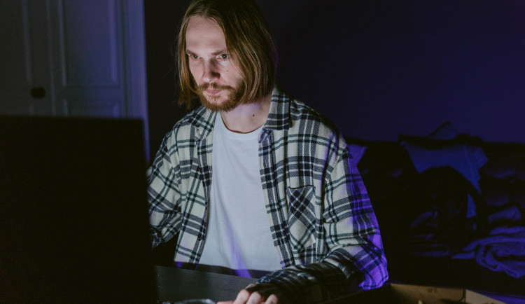 Co se můžeme naučit ze strategií profesionálních gamerů při práci s rizikem