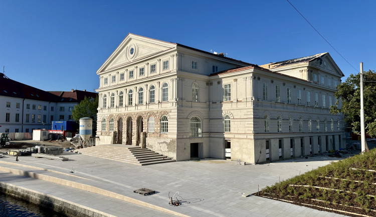 Kulturní zázemí je v Budějovicích zcela nedostatečné. Napravení stavu bude stát miliardy