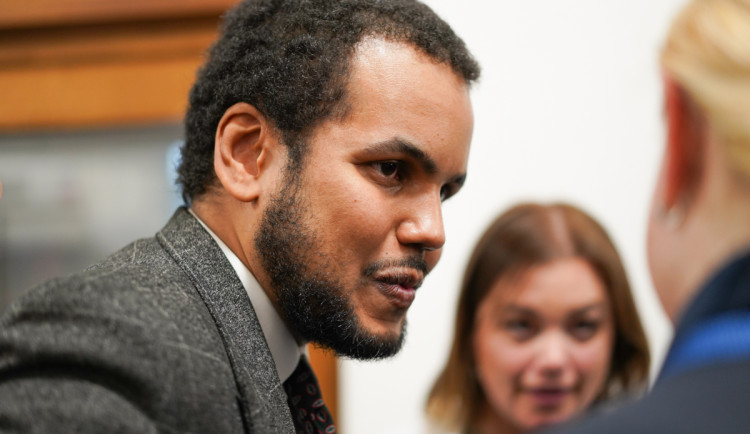 Policie navrhla obžalovat Feriho z dalšího znásilnění