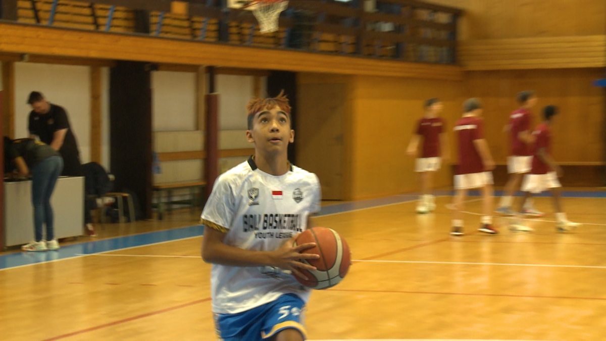 Basketbalisté z Bali válí na palubce