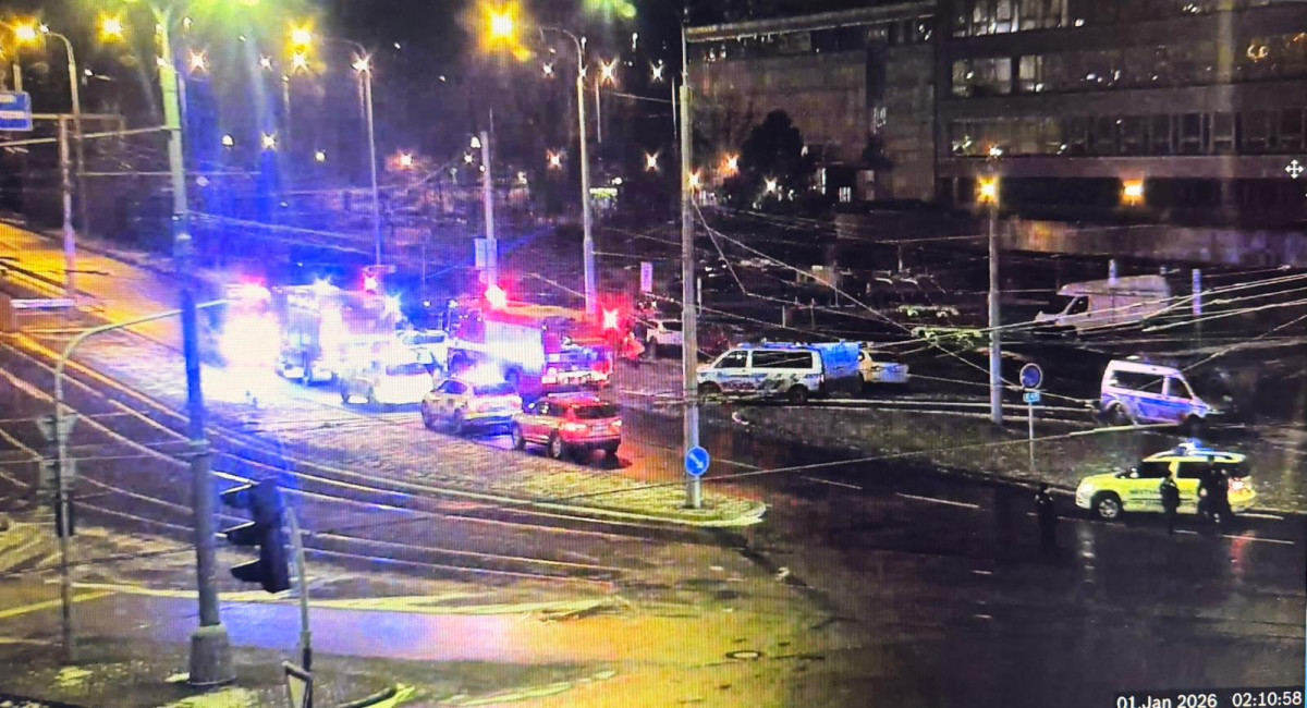 I přes zákaz to v ulicích bouchalo jako u Bachmutu. Strážníci řešili 169 událostí