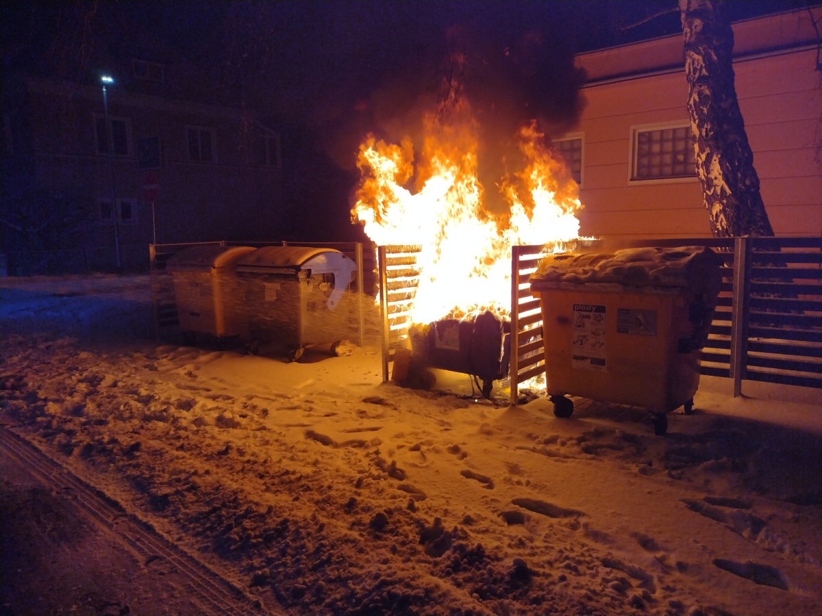 Silvestrovská noc zaměstnala hasiče. V Karlovarském kraji řešili desítky událostí.