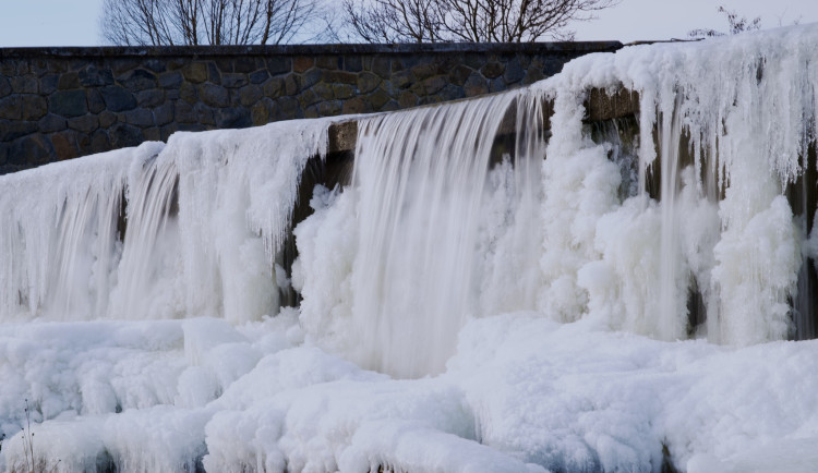 Povodí Labe v režimu zvýšené bdělosti. Kvůli mrazu, ledu a tomu, co přinese obleva