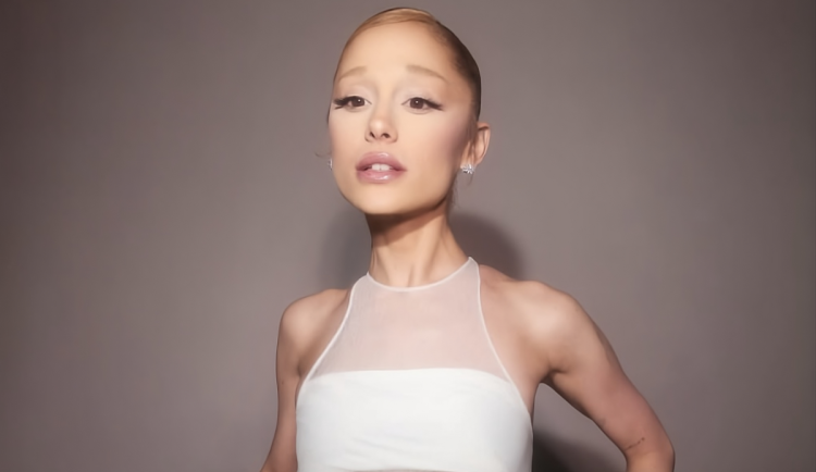 Co se děje kolem Ariany Grande? Internet spekuluje o poruchách příjmu potravy