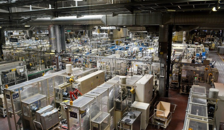 Karlovarská hospodářská komora: Firmám se loni dařilo, stále ale chybí lidé