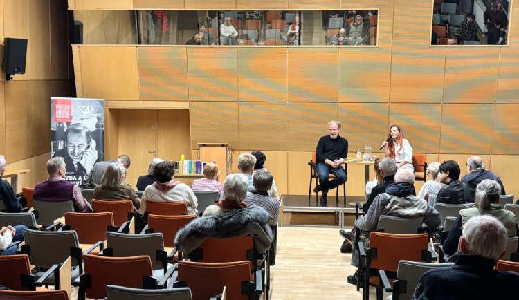 Václav Havel zemřel o 10 let dříve, dozvěděl se ekonom Sedláček v liberecké knihovně