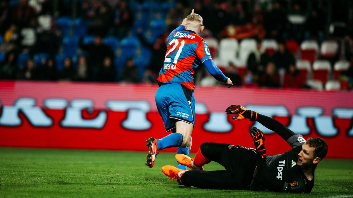 Fotbalisté Plzně v dlouhém oslabení remizovali v Evropské lize s Portem 1:1