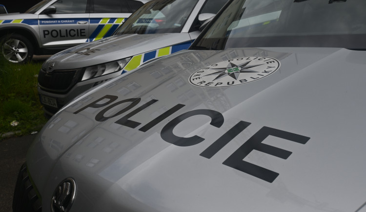 Ostravská policie zastavila kradené auto, řidič odmítl dechovou zkoušku
