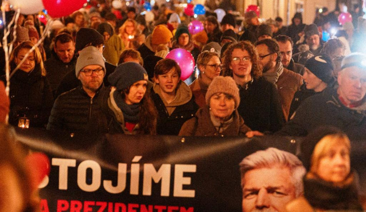 Milion chvilek svolal na neděli demonstraci na podporu prezidenta Pavla