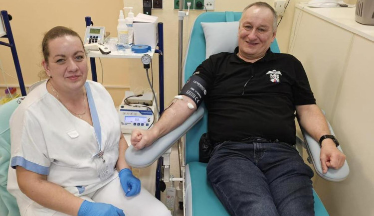 Loučím se se slzou v oku, říká dárce krve z Pelhřimova. Pomáhá od svých 18 let