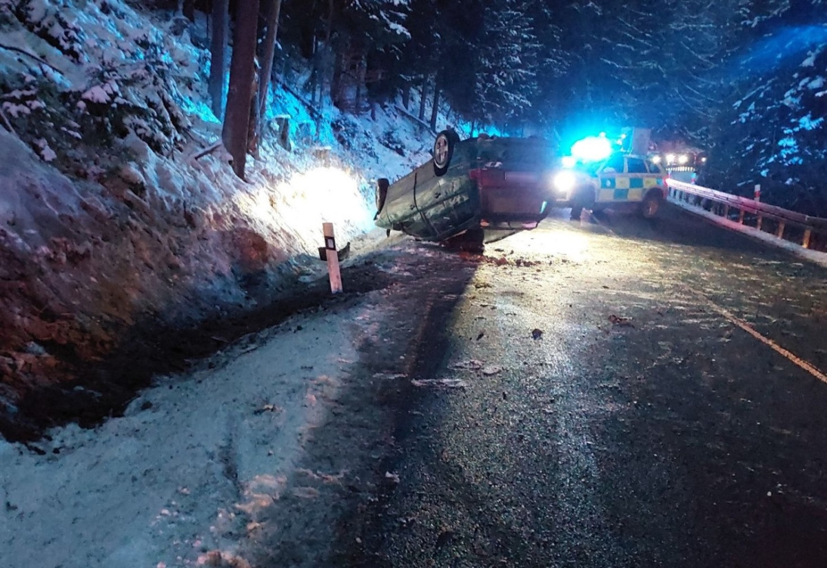 V lednu na silnicích v Karlovarském kraji zemřel jeden člověk