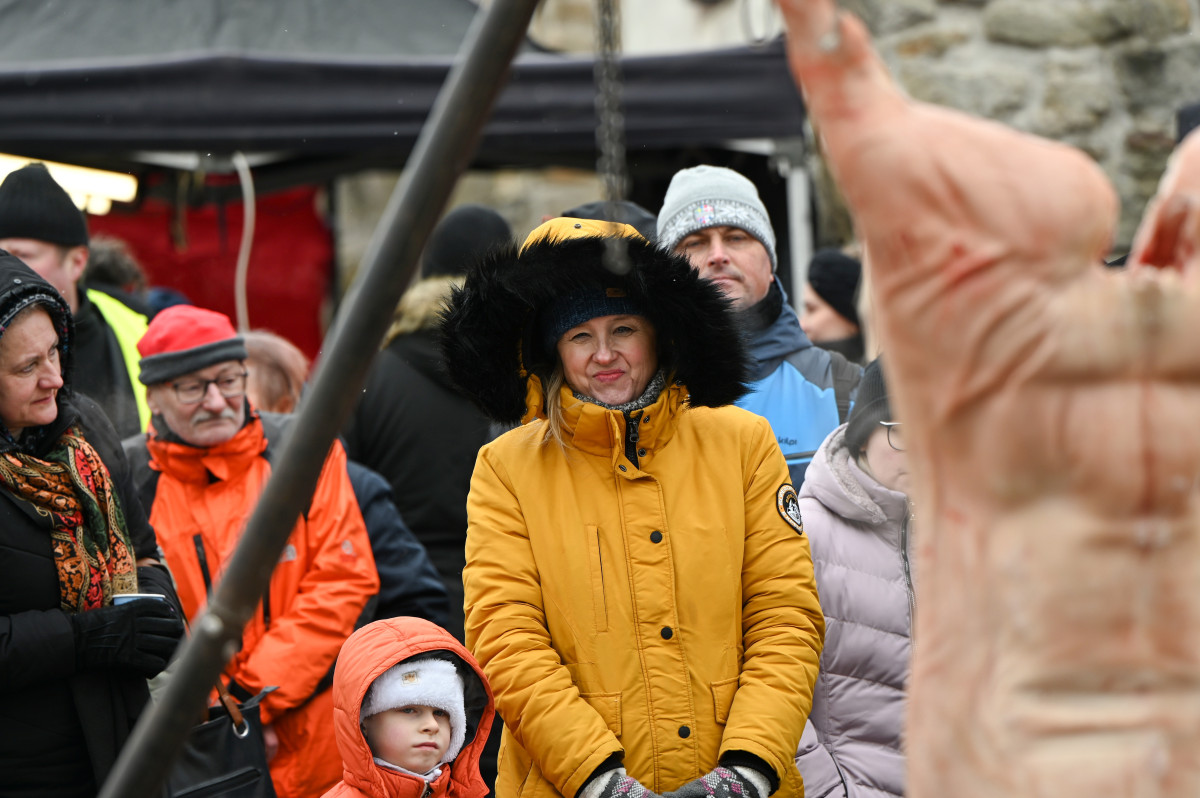 FOTO: Masopust na hradě. Nechyběla ani nefalšovaná zabíjačka