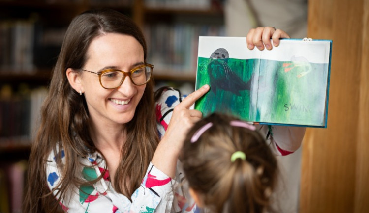 Festival pro batolata v Brně nabídne žirafí příběh i řadu dílen