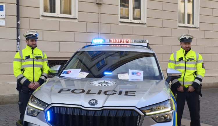 Blikající majáky a ticho. Co prožívají oběti trestných činů si málokdo dokáže představit
