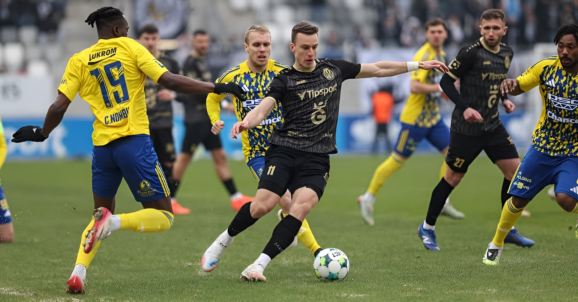 Fotbalisté Hradce remizovali se Zlínem 0:0 a nevyužili šanci jít na šesté místo