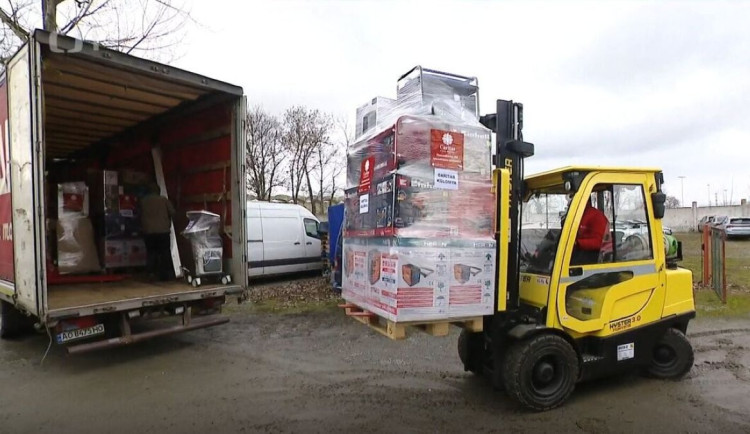 Arcidiecézní charita Olomouc poslala na Ukrajinu již 126 tun humanitární pomoci