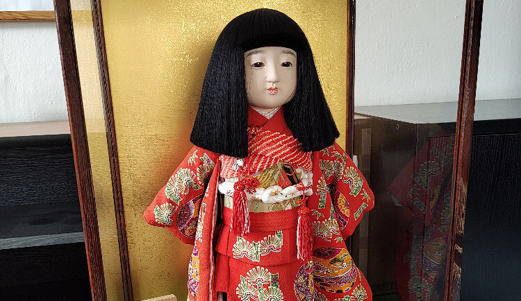 Panenka i samurajské brnění. Náprstkovo muzeum získalo vzácné artefakty