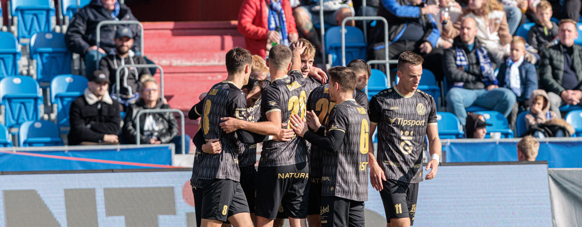 Foťák, kvásek, techno i fotbal, Hradec to zvládne v jednom víkendu