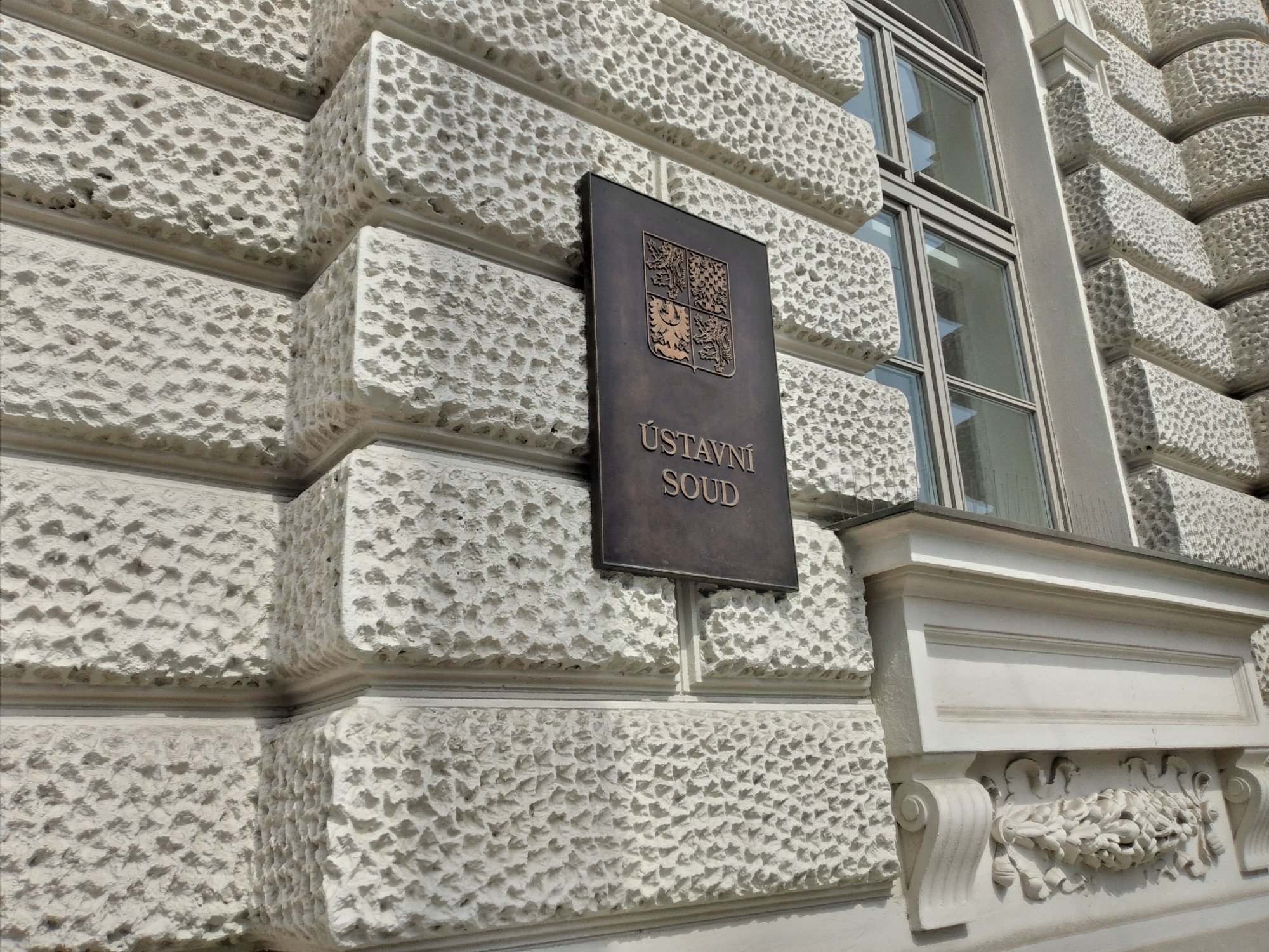 Polil družku hořlavinou a zapálil. Muž si za vraždu v Rajhradě odpyká 17 let