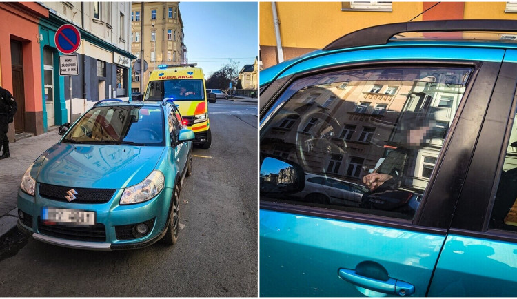 Bezvládný muž v zaparkovaném autě děsil kolemjdoucí, důvod odhalila všímavá žena