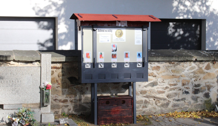 Svíčkomat na hřbitově i úprava kruháče. Lidé vybírají projekty pro zlepšení města