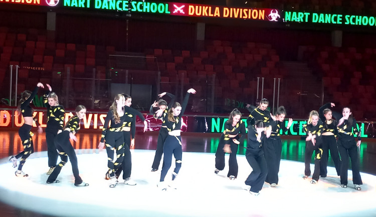 Víkendové tipy: Dukla vstoupí do play-off, bude i volejbal, koncert a karneval