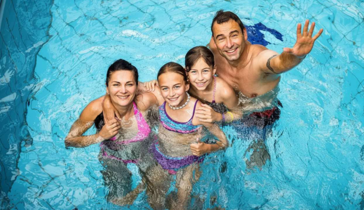 Dítě má vstup za korunu v Aquapalace Praha již jen do neděle!