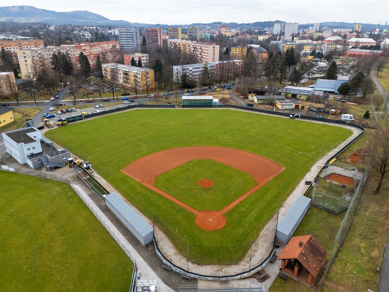 Baseballisté ve Frýdku-Místu potřebovali opravit hřiště, radnice se o to postarala. Foto: Frýdek-Místek