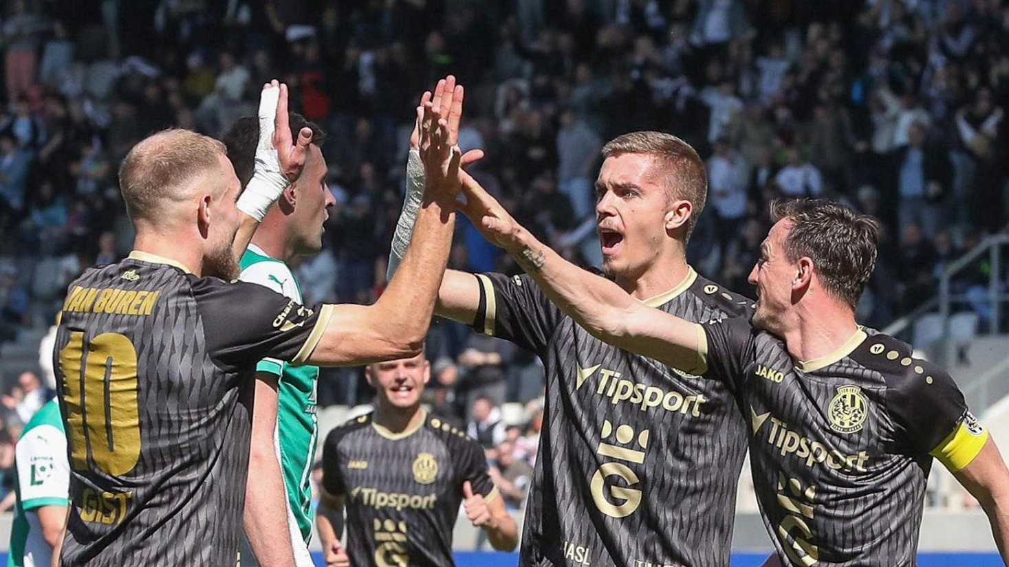 Fotbalisté Hradce zásluhou Mihálika porazili Bohemians 2:0 a v lize jsou šestí