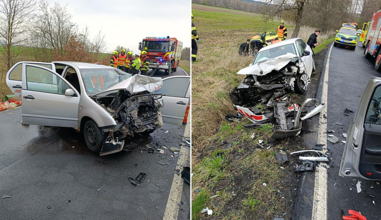 Silnici mezi Kaceřovem a Hartoušovem uzavřela vážná dopravní nehoda