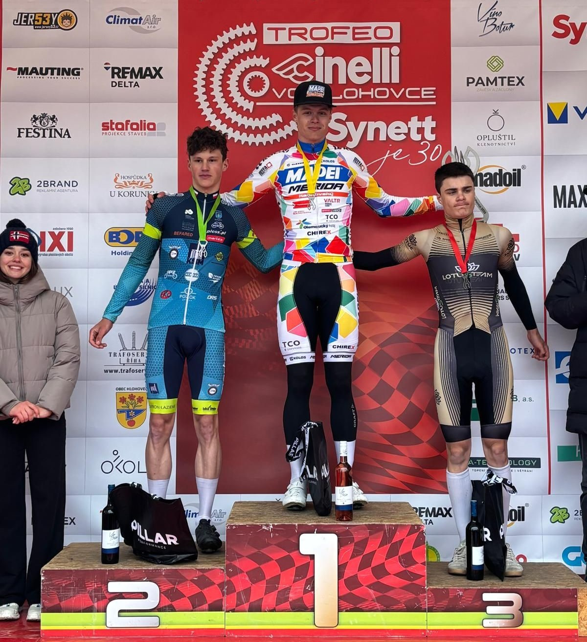 Snový začátek sezony. Nadějní cyklisté z Hané excelovali v závodech Českého poháru