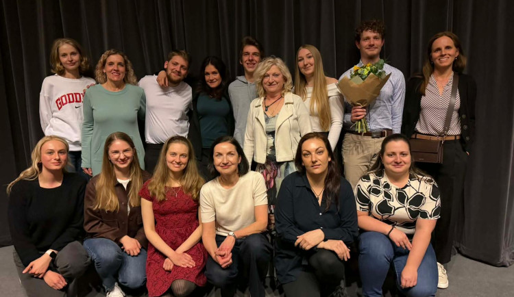 Zdravotníci jako filmaři. V Jihlavě natočili snímek z infekčního oddělení