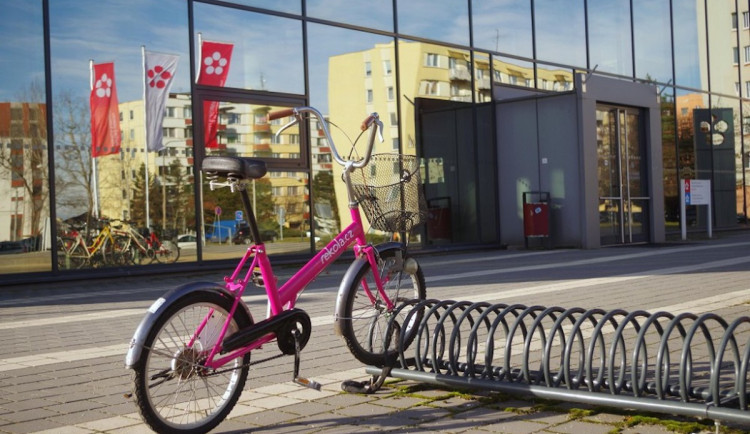 Městská kola vyjedou do ulic v červnu. Dopravní podnik do akce nasadí 200 strojů