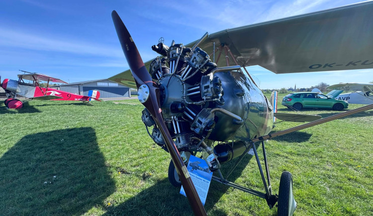 Aviatická pouť v Hradci Králové nabídne lepší výhled i více parkovacích míst