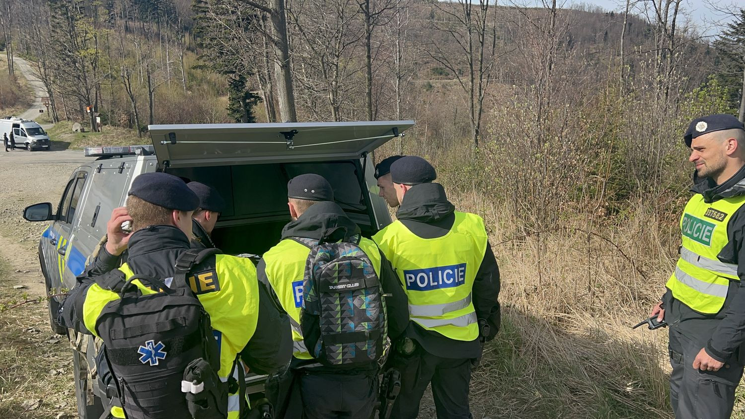 VIDEO: V horách se ztratili cyklisté i maminka jednoho z nich. Naštěstí šlo o cvičení