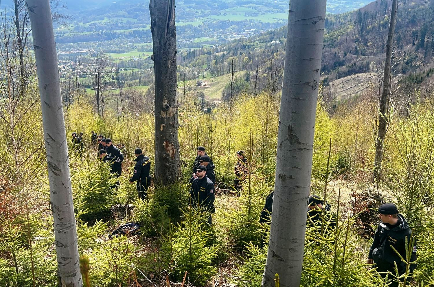 VIDEO: V horách se ztratili cyklisté i maminka jednoho z nich. Naštěstí šlo o cvičení