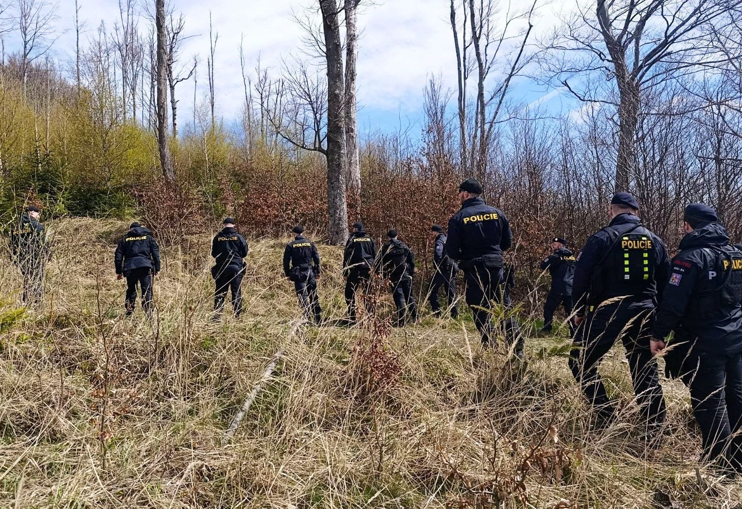 VIDEO: V horách se ztratili cyklisté i maminka jednoho z nich. Naštěstí šlo o cvičení