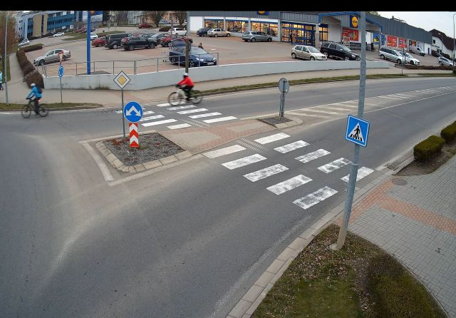 Policie hledá svědky napadení v Táboře, pomoci můžou dva cyklisté